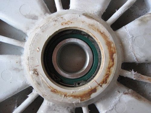 Image - Indesit wisl 103 DIY repair bearing replacement