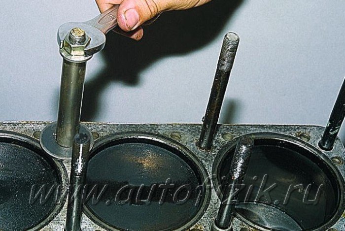 Image - DIY repair of internal combustion engine 4216