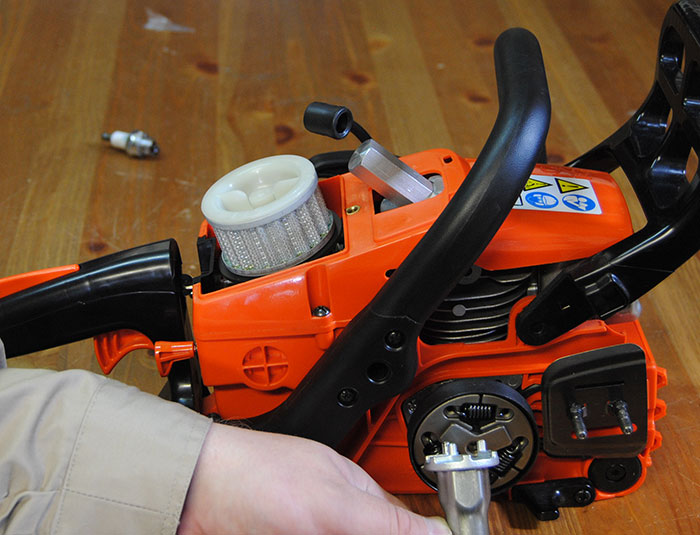 Image - DIY chainsaw clutch repair
