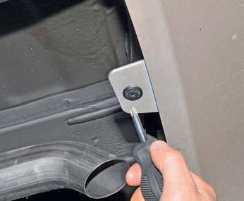 Image - Do-it-yourself Hyundai Solaris rear bumper repair