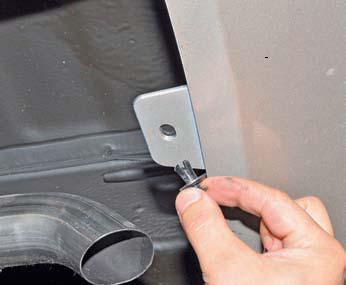 Image - Do-it-yourself Hyundai Solaris rear bumper repair