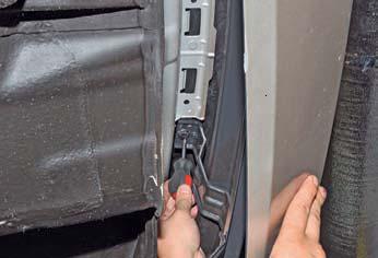 Image - Do-it-yourself Hyundai Solaris rear bumper repair