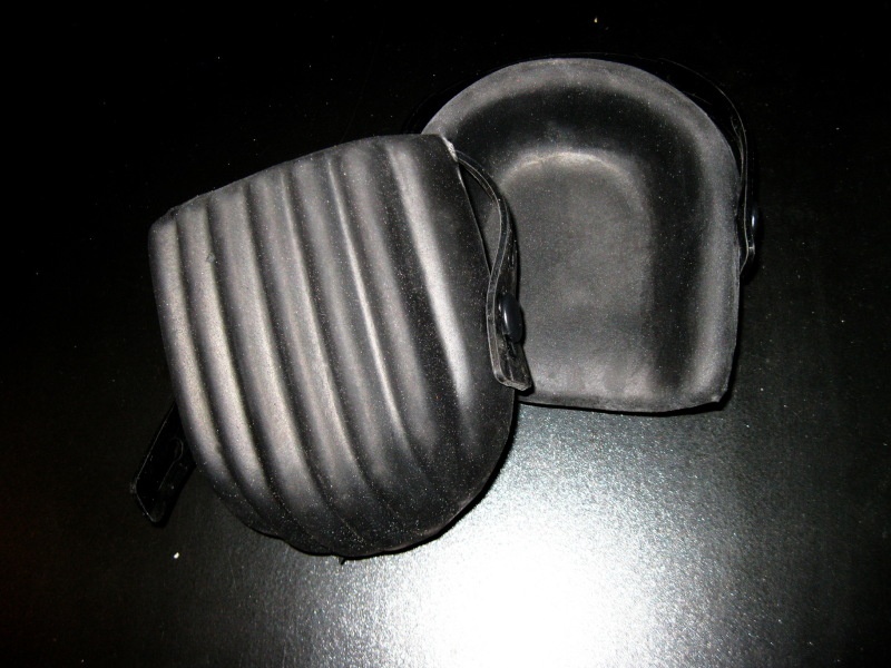 Image - Knee pads for DIY repair