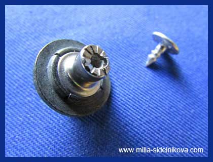 Image - DIY repair of buttons on jeans