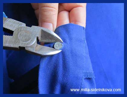 Image - DIY repair of buttons on jeans