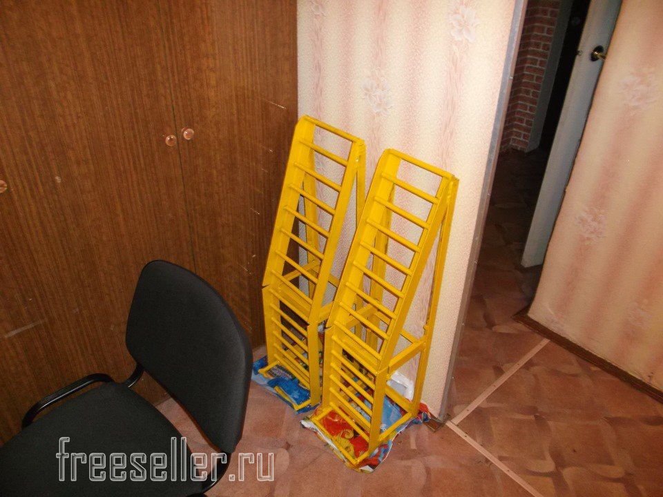 Image - Do-it-yourself overpass for auto repair