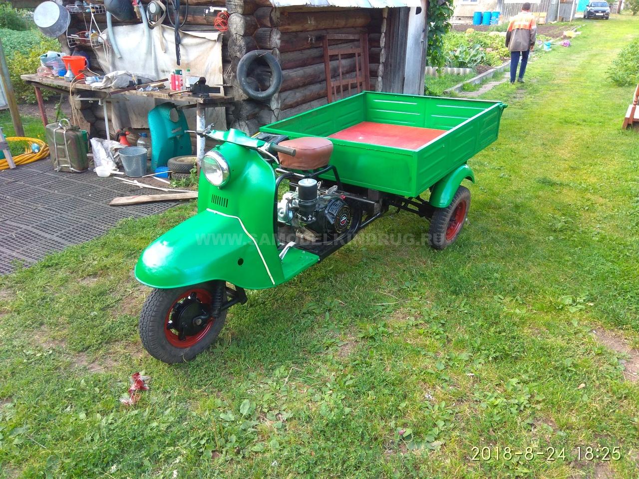 Image - Do-it-yourself ant motor scooter engine repair