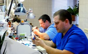 Image - DIY dental bridge repair