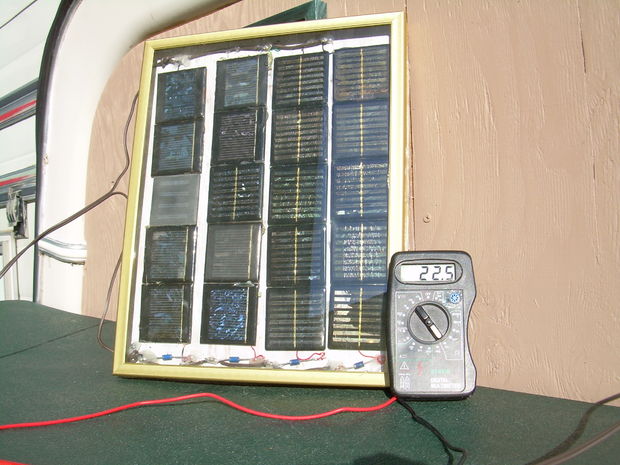 Image - DIY solar-powered garden lamp repair