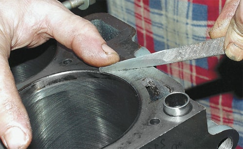 Image - DIY repair of a cylinder head crack