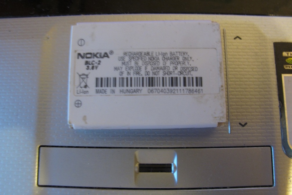 Image - DIY smartphone battery repair