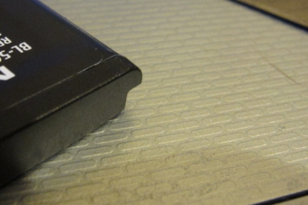 Image - DIY smartphone battery repair