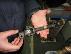 Image - Do-it-yourself steering rack repair nissan bluebird