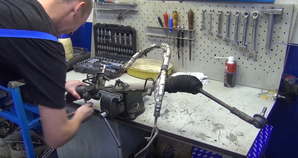 Image - Ford Maverick steering rack DIY repair