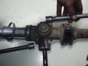 Image - Do-it-yourself power steering rack repair Lanos