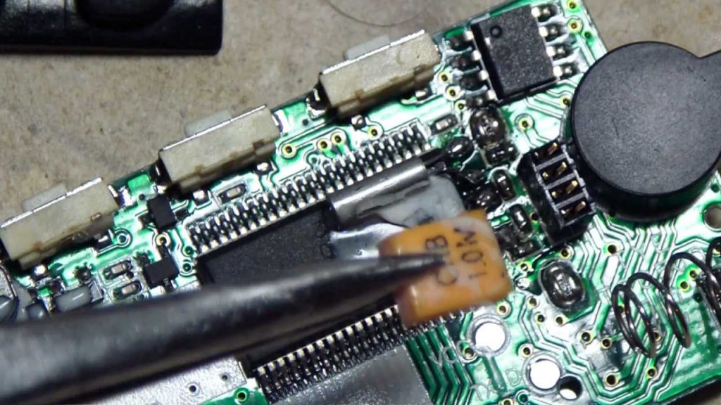Image - DIY car alarm alligator keychain repair