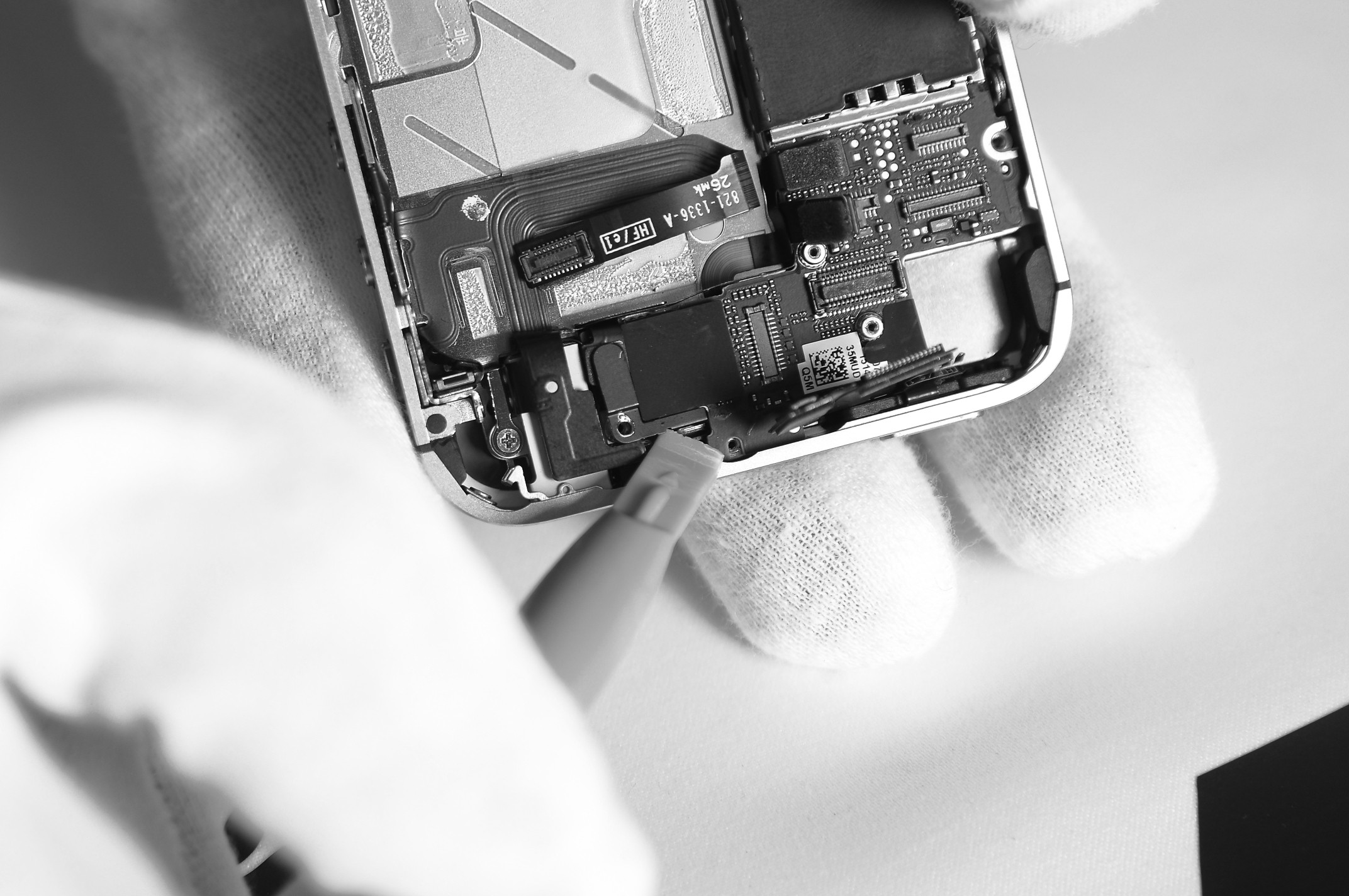 Image - Iphone 4s power button DIY repair