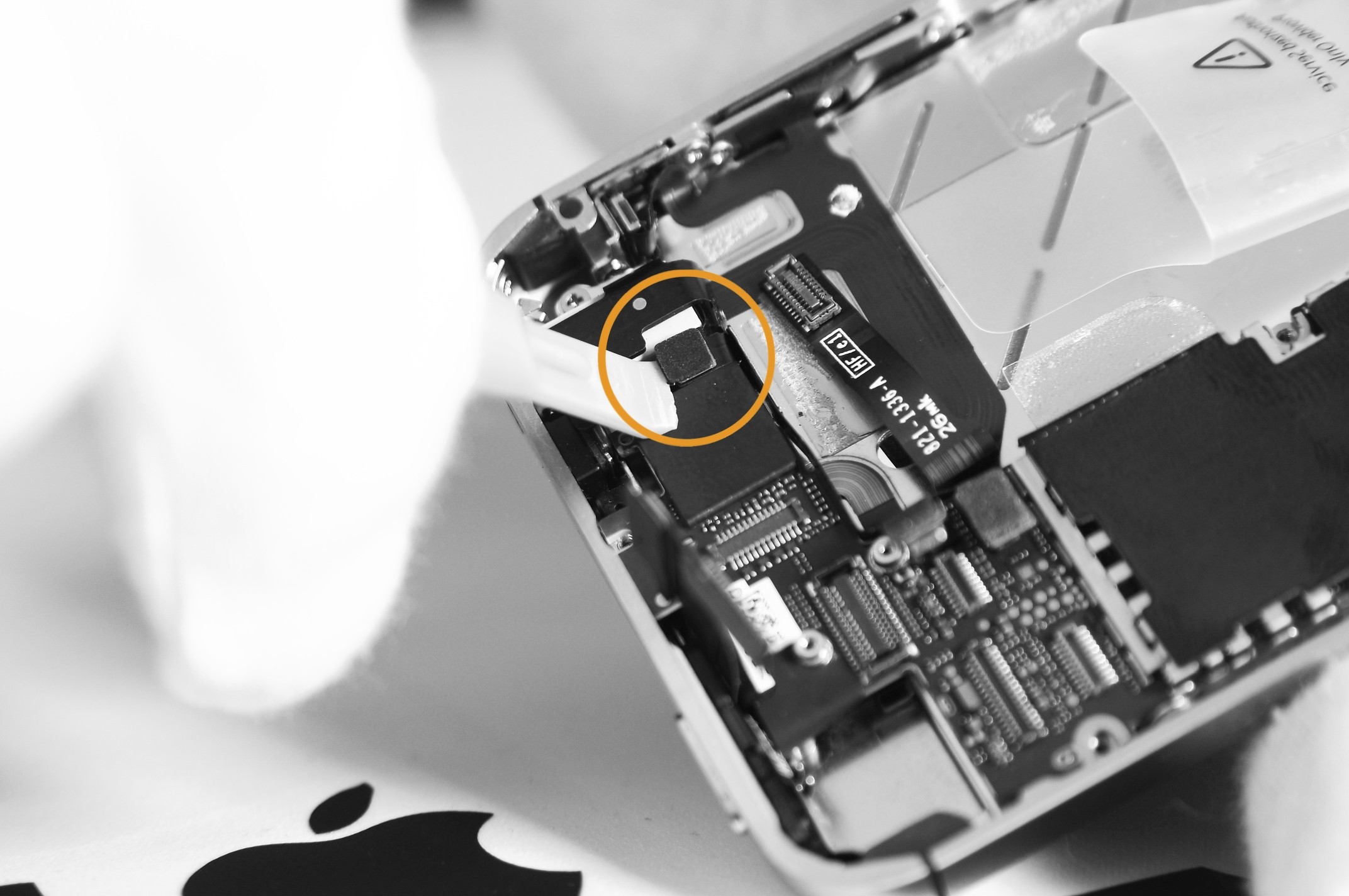 Image - Iphone 4s power button DIY repair