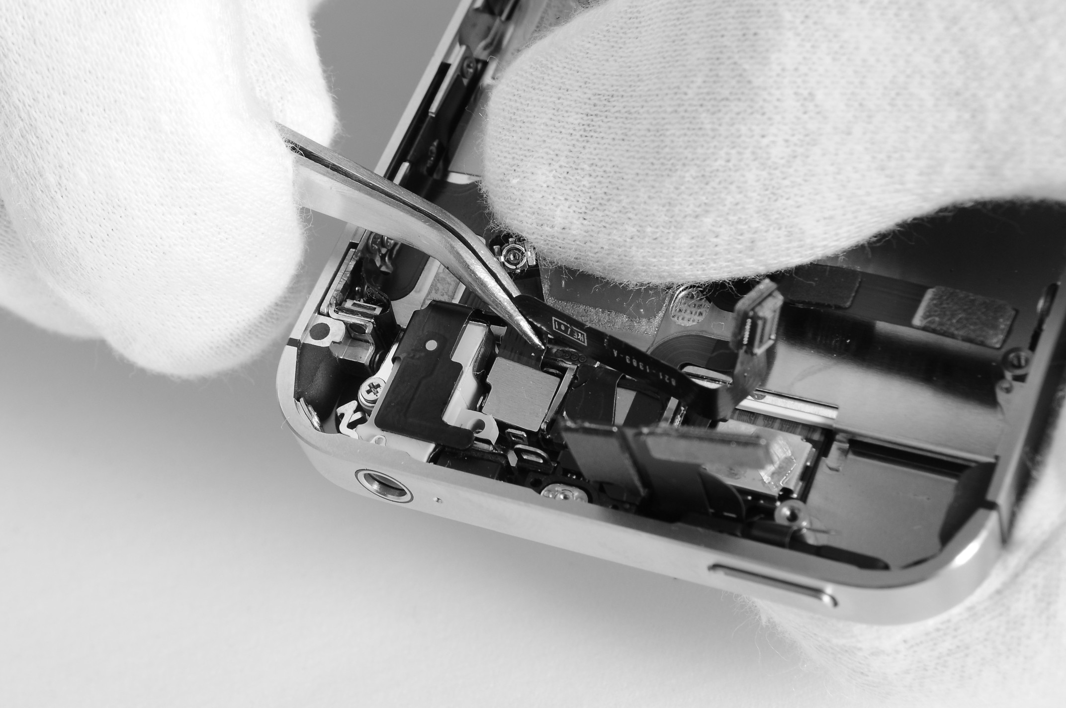 Image - Iphone 4s power button DIY repair