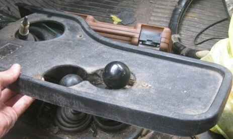 Image - Handout Niva 21213 DIY repair