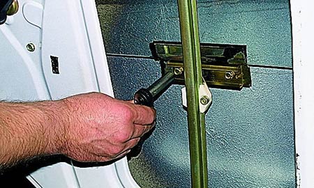 Image - Do-it-yourself Volga door repair
