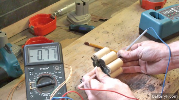 Image - DIY battery repair from a screwdriver
