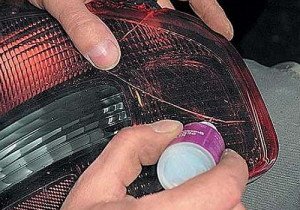Image - Do-it-yourself headlight chip repair