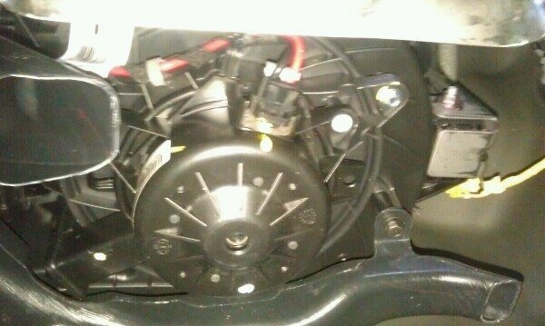 Image - Chevrolet Cruze do-it-yourself comfort block repair