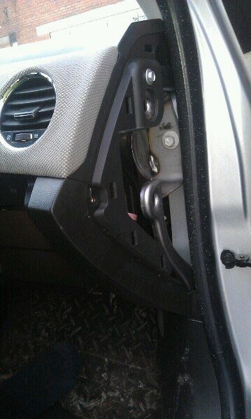 Image - Chevrolet Cruze do-it-yourself comfort block repair