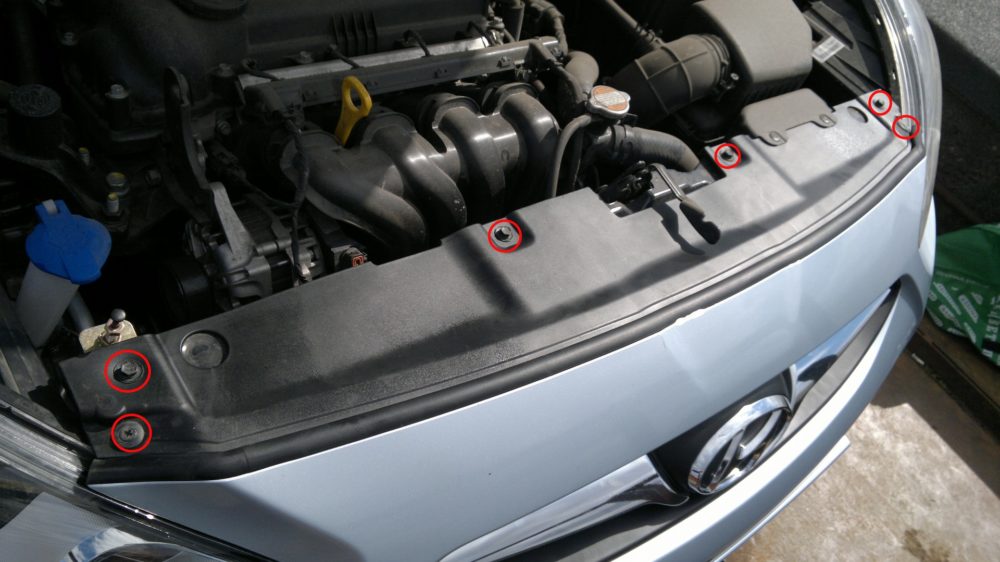 Image - Do-it-yourself Hyundai Solaris rear bumper repair