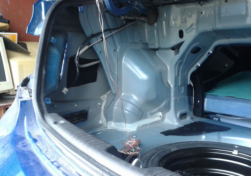 Image - Do-it-yourself Hyundai Solaris rear bumper repair