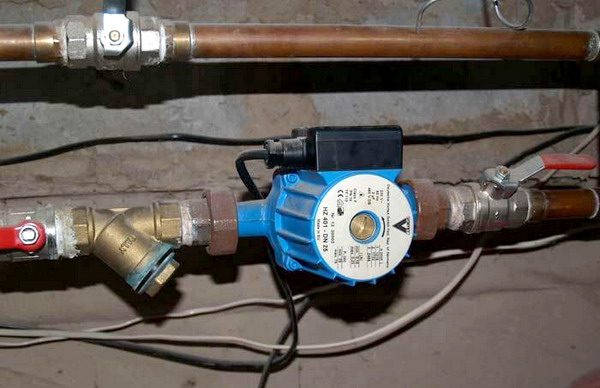 Image - Water pump for a private house for heating DIY repair